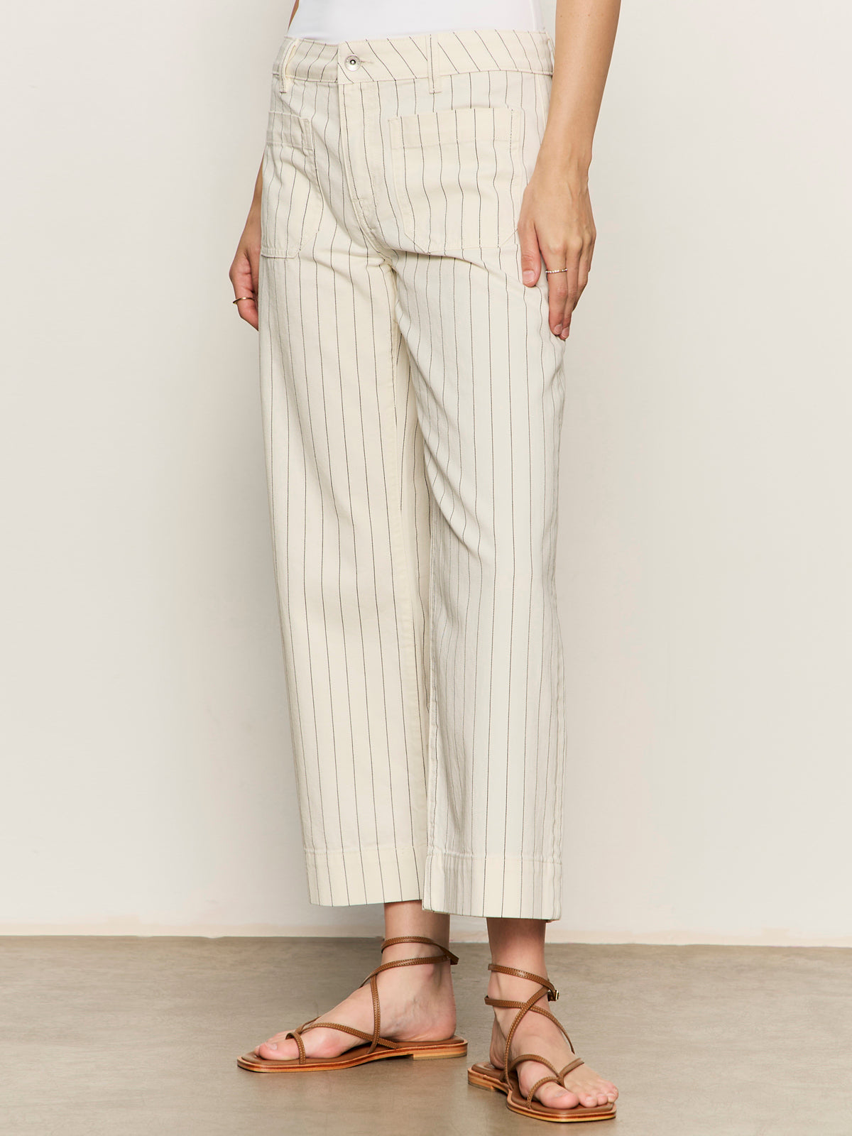 CP0983DJ1_STRIPE_03_05044459-5c20-4424-a1f2-b401ec2a0aae